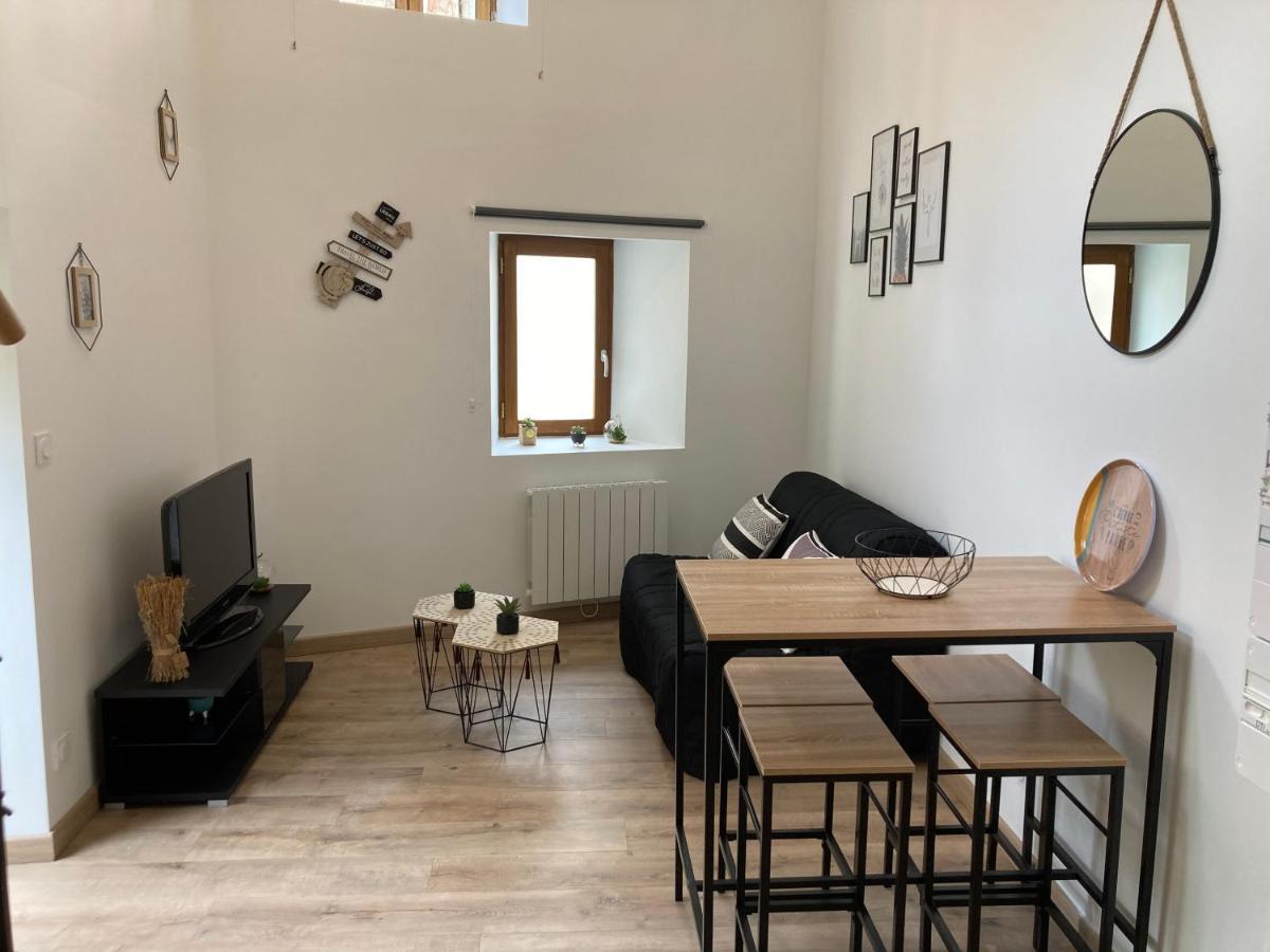 Appartement Au Coeur D'Espalion La Cabane Du Lot Екстер'єр фото
